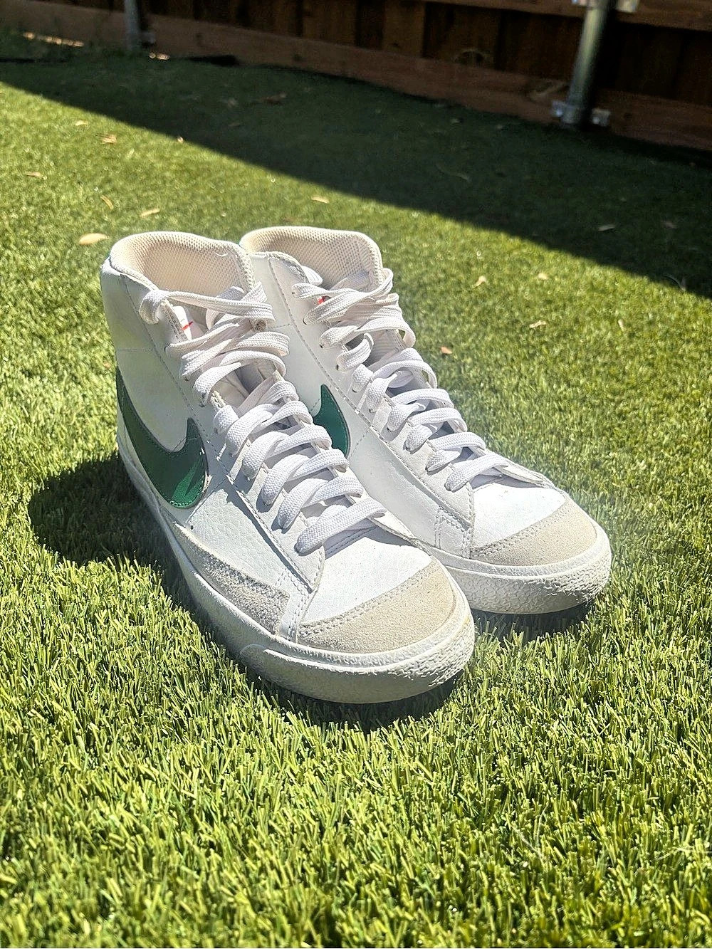 Nike Blazer Mid '77 Vintage Pine Green High Top Sneakers